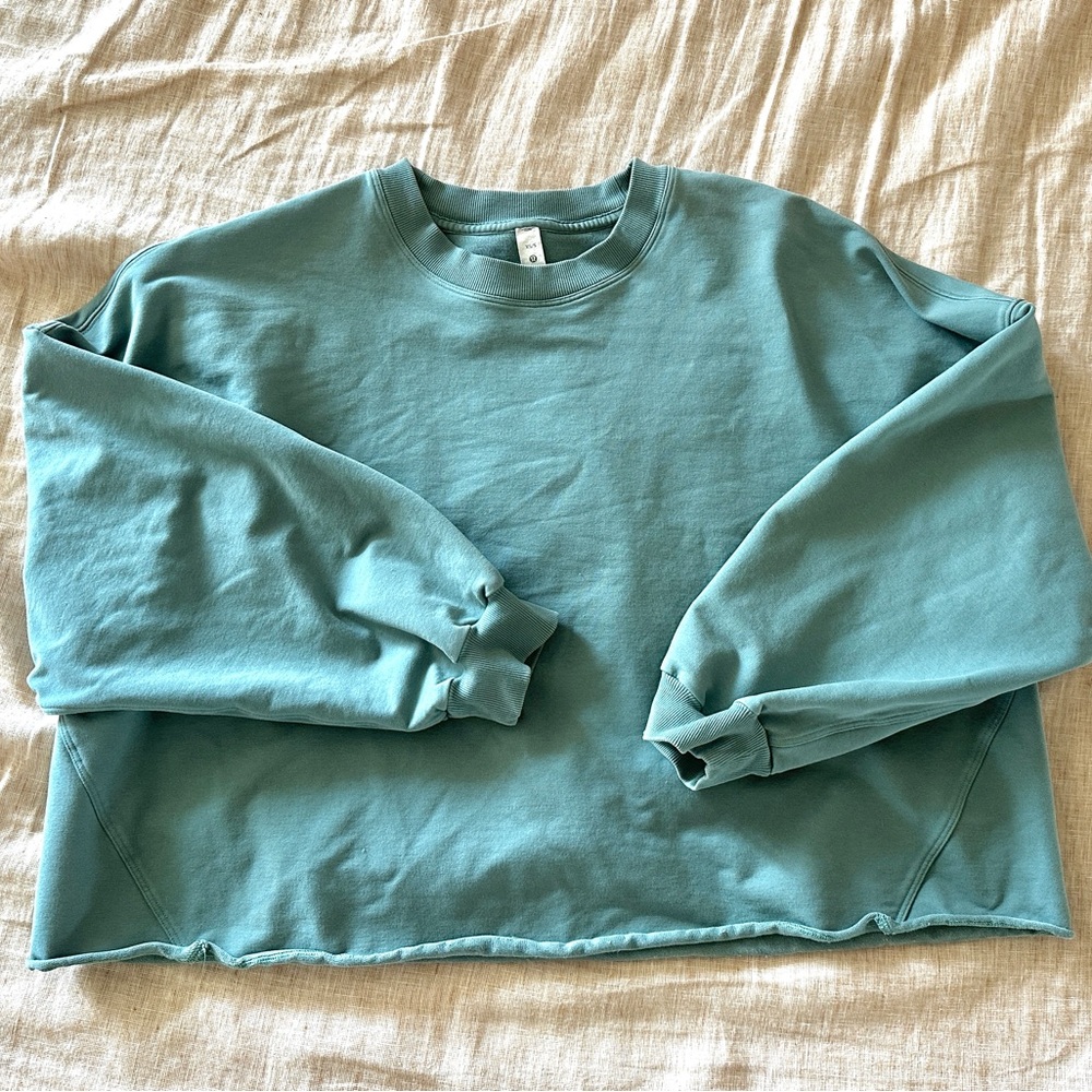 Lululemon sweatshirt